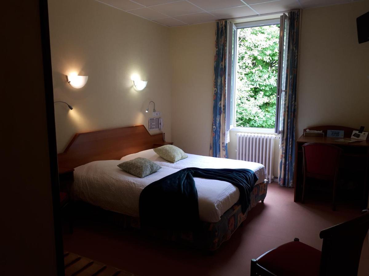 Logis Hotel Le Ceans Orpierre Exteriör bild